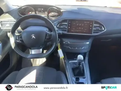 Photo 7 Peugeot 308  1.2 PureTech 130ch E6.3 S&S Allure