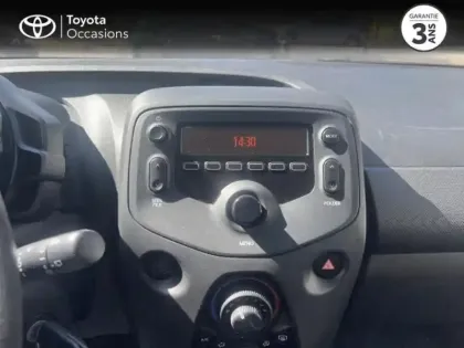 Photo 11 Toyota Aygo Gén. II Ph2 x-pro 5