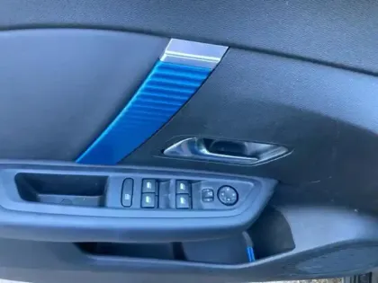 Photo 14 Citroën C4  Moteur électrique 136ch (100 kW) Shine Pack Automatique