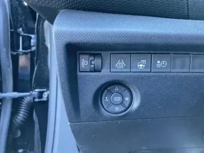 Photo 12 Citroën C4  Moteur électrique 136ch (100 kW) Shine Pack Automatique