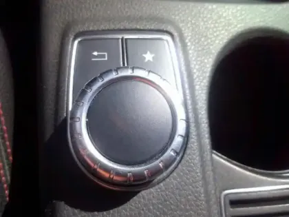 Photo 12 Mercedes Classe A  200 d Fascination 7G-DCT