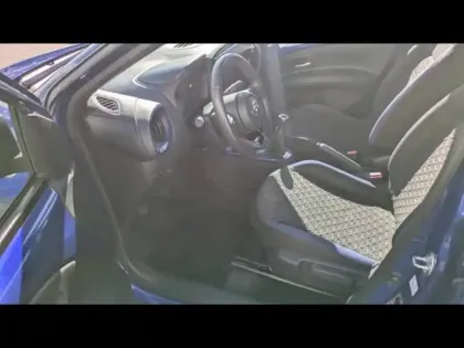 Photo 8 Toyota Aygo  X 1.0 VVT-i 72ch Design MY24