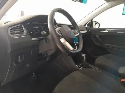 Photo 9 Volkswagen Tiguan  1.5 TSI 150ch Elegance DSG7