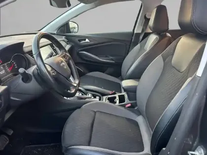 Photo 10 Opel Grandland X  Hybrid 225 ch BVA8