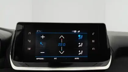 Photo 17 Peugeot 2008  PureTech 100 S&S BVM6
