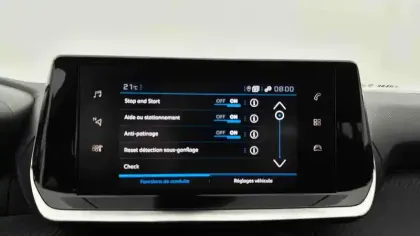 Photo 26 Peugeot 2008  PureTech 100 S&S BVM6