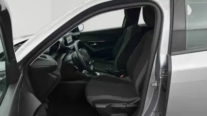 Photo 10 Peugeot 2008  PureTech 100 S&S BVM6
