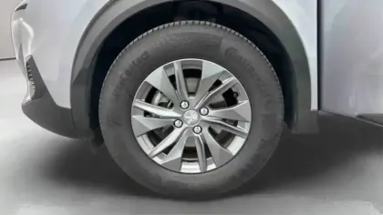 Photo 9 Peugeot 2008  PureTech 100 S&S BVM6