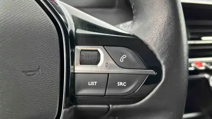 Photo 14 Peugeot 2008  PureTech 100 S&S BVM6