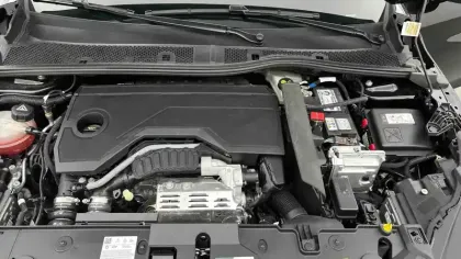 Photo 23 Peugeot 208  Hybrid 145 ch e-DCS6
