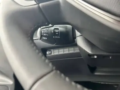 Photo 18 Peugeot 208  Hybrid 100 e-DCS6