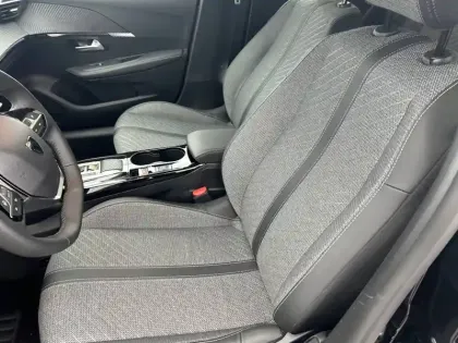 Photo 10 Peugeot 208  Hybrid 100 e-DCS6