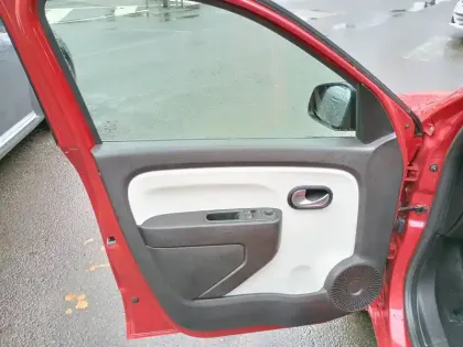 Photo 28 Renault Twingo  III SCe 65