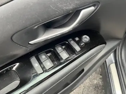 Photo 21 Hyundai Tucson  1.6 T-GDI 230 Hybrid BVA6