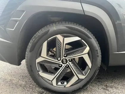 Photo 16 Hyundai Tucson  1.6 T-GDI 230 Hybrid BVA6