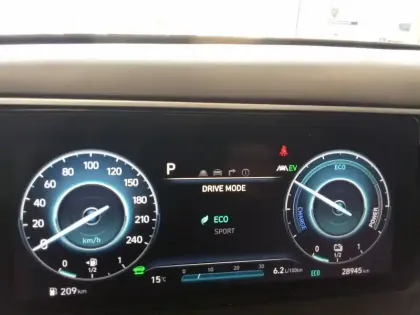 Photo 26 Hyundai Tucson  1.6 T-GDI 230 Hybrid BVA6