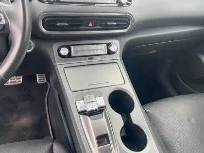 Photo 10 Hyundai Kona  Electrique 64 kWh - 204 ch