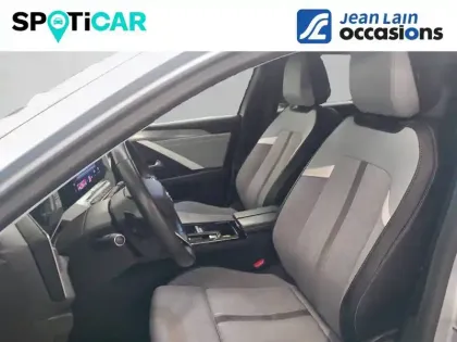 Photo 10 Opel Astra  1.5 Diesel 130 ch BVA8