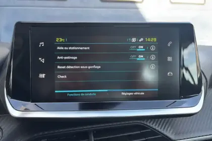 Photo 25 Peugeot 208  Electrique 50 kWh 136ch