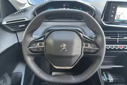 Photo 18 Peugeot 208  Electrique 50 kWh 136ch