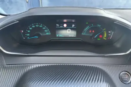 Photo 17 Peugeot 208  Electrique 50 kWh 136ch