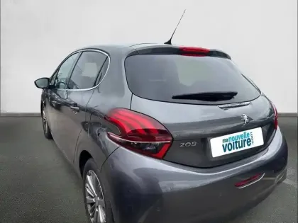 Photo 6 Peugeot 208  BlueHDi 100ch BVM6