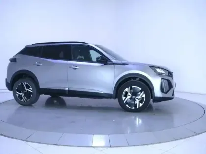 Photo 24 Peugeot 2008  Hybrid 136 e-DCS6