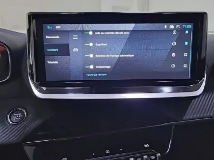 Photo 42 Peugeot 2008  Hybrid 136 e-DCS6