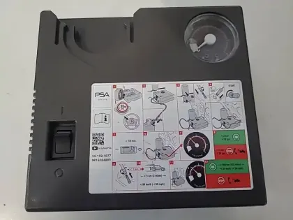 Photo 38 Peugeot 2008  Hybrid 136 e-DCS6