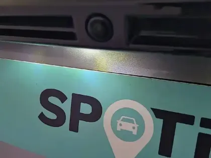 Photo 52 Peugeot 2008  Hybrid 136 e-DCS6