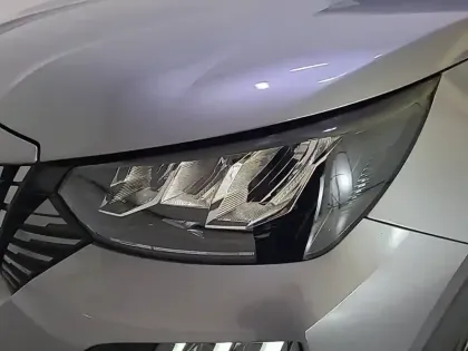 Photo 36 Peugeot 2008  Hybrid 136 e-DCS6