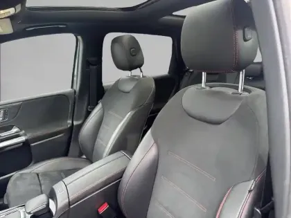 Photo 10 Mercedes Classe B  200 7G-DCT