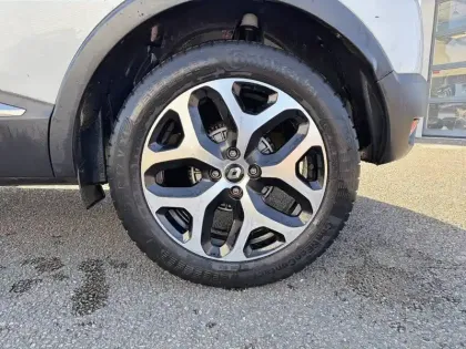 Photo 12 Renault Captur  TCe 120 Energy EDC