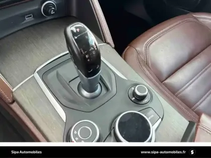 Photo 16 Alfa Romeo Stelvio  2.2 210 ch Q4 AT8