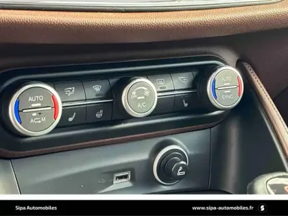 Photo 15 Alfa Romeo Stelvio  2.2 210 ch Q4 AT8