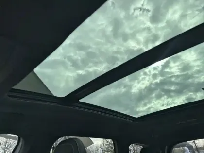 Photo 20 Peugeot 5008  Plug-in Hybrid 225 ch e-DCS7