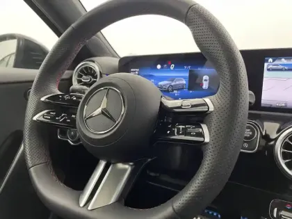 Photo 24 Mercedes Classe A  200 d