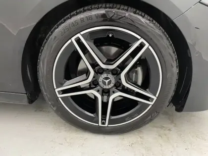 Photo 12 Mercedes Classe A  200 d