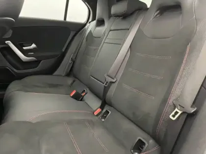 Photo 15 Mercedes Classe A  200 d