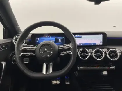 Photo 21 Mercedes Classe A  200 d