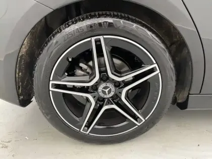 Photo 18 Mercedes Classe A  200 d