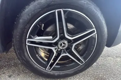 Photo 40 Mercedes GLA  250 e 8G-DCT