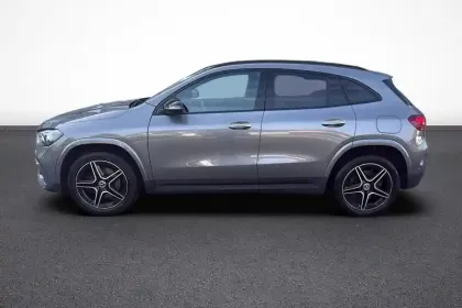 Photo 60 Mercedes GLA  250 e 8G-DCT