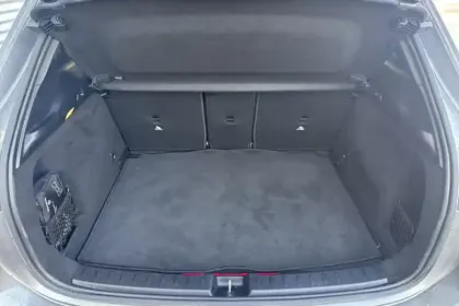 Photo 37 Mercedes GLA  250 e 8G-DCT