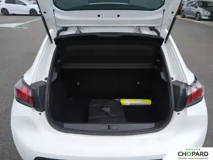 Photo 7 Peugeot 208  Electrique 50 kWh 136ch