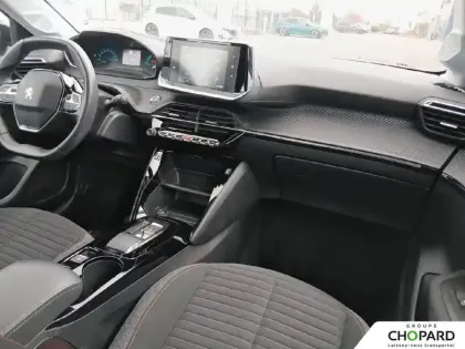 Photo 12 Peugeot 208  Electrique 50 kWh 136ch