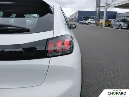 Photo 22 Peugeot 208  Electrique 50 kWh 136ch