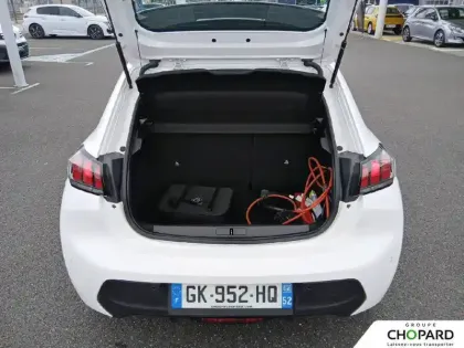 Photo 7 Peugeot 208  Electrique 50 kWh 136ch