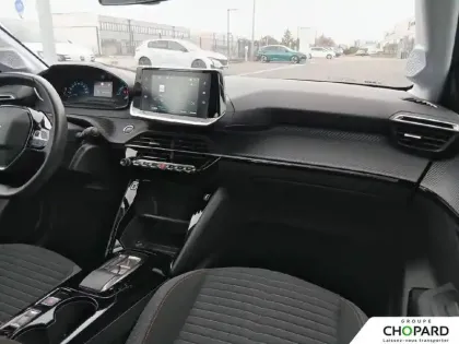 Photo 12 Peugeot 208  Electrique 50 kWh 136ch