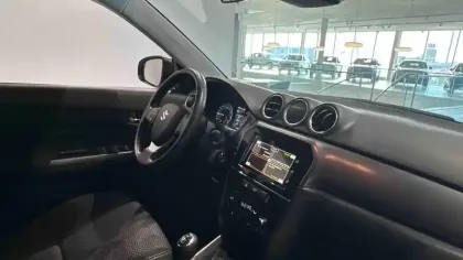 Photo 45 Suzuki Vitara Gén. II Ph2 Privilège 5